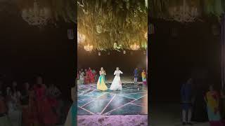 Kamariya  WEDDING DANCE by Eshani and Shivani  Garba x Shuffle  LEARN this on DesiFuzeCom [upl. by Paxton]