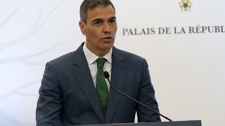 Pedro Sánchez schließt AfrikaReise durch Mauretanien Gambia und Senegal ab [upl. by Ycniuqal858]