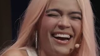 Karol G ríe como si antes la hubiera conocido en esta parodia 😂comedia humor karolg entrevista [upl. by Ahsiliw109]