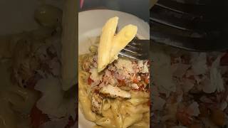 The most popular menu item at Applebee’s foodie pennepasta chicken popular alfredo garlicbread [upl. by Kal]