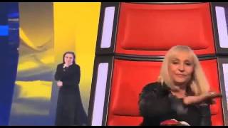 Monja sorprende al jurado de LA VOZ ITALIA 2014 [upl. by Tomasine38]