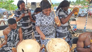 First in Ghana You cant love this Lady on Atumpan drums playing for less [upl. by Amik326]