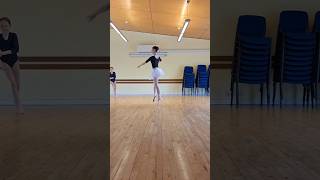 Pirouette from 5th position en pointe lgballetlauragregory ballet [upl. by Ahsit]