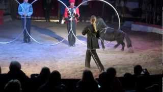 Extrait du Spectacle Formidable 2012 Cirque Samuel Pauwels  Latoya Donnert  Poney [upl. by Kobe]