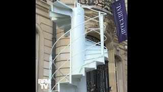 Un morceau d’escalier de la Tour Eiffel bientôt aux enchères [upl. by Ynove17]