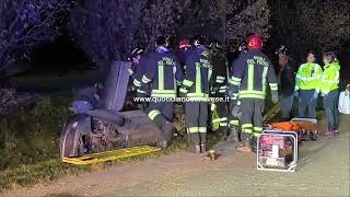 RIVAROLO CANAVESE  Incidente in frazione Paglie auto nel canale [upl. by Anthiathia943]