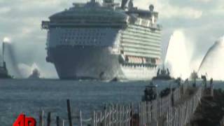 Raw Video Worlds Largest Cruise Ship [upl. by Annaiek]