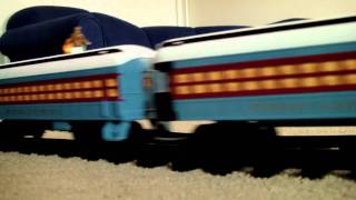 Hogwarts Express amp Polar Express RC GGauge Trains by Lionel 2 [upl. by Enyaj]