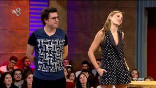 Beyaz Show  Serenay Sarıkaya hayranını kırmadı [upl. by Fendig]