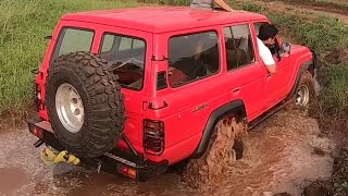 NYANGKUT OFFROAD DI BSD NAIK LAND CRUISER FJ62 DAN CHEROKEE [upl. by Lekzehcey]