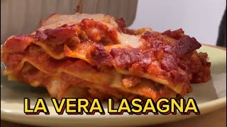 COME PREPARARE UNA BUONISSIMA LASAGNA VEGANA con gli amici  ricetta guacamole [upl. by Mccully]