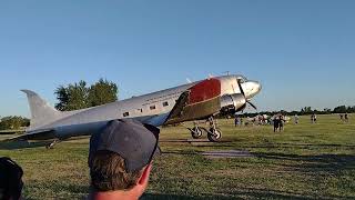 EAA 2024 Douglas DC3 puesta en marcha y carreteo [upl. by Oivaf]