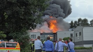 Großbrand  Hansestadt Buxtehude IndustriegebietOst  15082016 [upl. by Dohsar986]