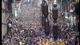 La corsa dei Ceri  La Calata  Gubbio [upl. by Atteuqaj]