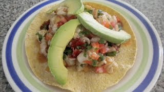 CEVICHE DE CAMARON CON CHIPOTLE Y CERVEZA RecetaFacil [upl. by Assetan172]