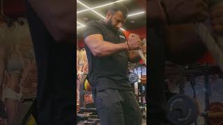 Rope hammer curl for thicker arms and forearms biceps grow shortsvideo bodybuilder gym short [upl. by Birgit]