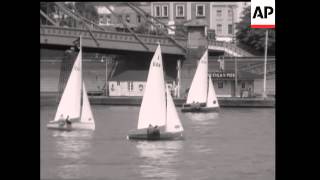 SAILS ON LONDONS RIVER [upl. by Elsey]