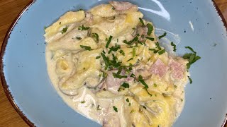 Tortellini Rezept mit Parmesan Sahnesoße [upl. by Marcia]