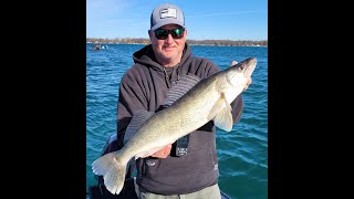 Jigging tips for Walleye Fishing on the St Clair River [upl. by Ortrud]