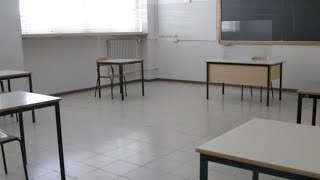 Fase 3 le scuole si preparano per la maturità ecco come saranno le aule [upl. by Durwyn]