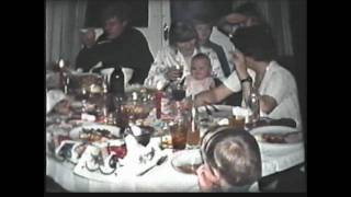 Morfars Smalfilm Præsenterer  Juleaften med familien 1977 [upl. by Hentrich385]