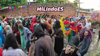 Mira como bailan los enmascarados la cancion Linda Salvadoreña [upl. by Annayar]