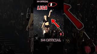 LISA THROW A GIFT😲🩷SUBSCRIBE FOR MORE shorts ytshorts shortsviral shortsfeed lisa lisashorts [upl. by Eniksre]