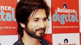 Shahid Kapoor promoting RRajkumar in Ahmedabad [upl. by Frayne]