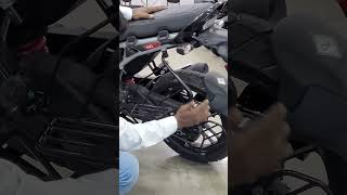 CNG world 1st bike bajajcng trending viral trends viralvideo offroader [upl. by Nevar]