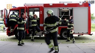 Brandweer grijpt in na frituurfout Veenweidebad  0297nl [upl. by Laved]