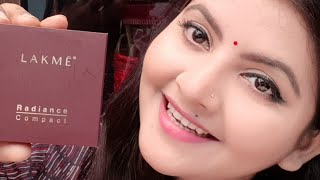 Lakme radiance compact review amp demo  AFFORDABLE compact powder for beginners for everyday  RARA [upl. by Sternlight]