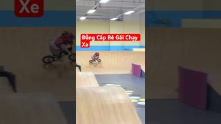 Đẳng Cấp Bé Gái Chạy Xe Thăng Bằng thocbanh strider bmx ander xuhuong short [upl. by Roby578]