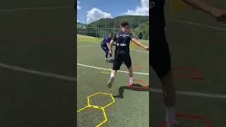 coachmesut Trainingseinheit des Tages  Folge 20 agilitytrapez prallwand slalom teamsport [upl. by Jaclyn]