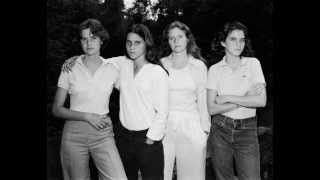 The Brown Sisters Portraits of four sisters every year for 36 years 19752010 [upl. by Thaddeus]