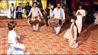 New Saraiki jhumar 2023 in new style with new dhol been Dance [upl. by Aryek]