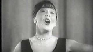 A French Entertainer sings a wonderful song  1929 [upl. by Tamanaha]