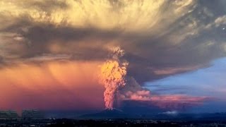 Thousands flee after second Chilean volcano eruption in 24 hours [upl. by Ailices868]