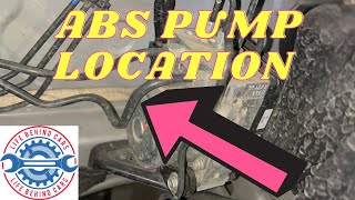 Where is the ABS Pump On A Nissan Juke 2018 Petrol 1598cc [upl. by Fairleigh481]