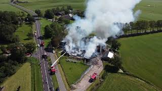 Grote brand verwoest zorgboerderij in Foudgum [upl. by Vizza]