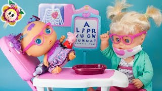 🍓 PEPPA PIG ET BÉBÉ PINYPON VISITE CHEZ L´OPHTALMOLOGUE NENUCO La poupon a besoin de lunettes [upl. by Jeb]