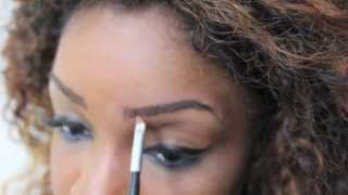 Comment faire ses sourcils  Eyes BROW Amatrice [upl. by Eseilanna141]