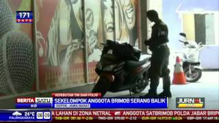 Bentrokan BrimobTNI di Tempat Karaoke Berlangsung Cepat [upl. by Clabo]