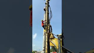 Micropile machine di Jambatan Petron [upl. by Ashti]