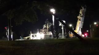 See a crew work to remove the PGT Beauregard Confederate Monument in New Orleans [upl. by Hauge]