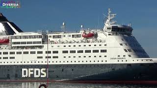 DFDS FERRY ENTERING THE TERMINAL IN OSLO NORWAY [upl. by Nedac]