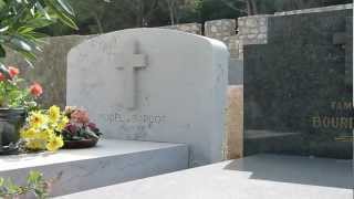 TOMBE DES PARENTS DE BBARDOT AU CIMETIERE MARIN DE ST TROPEZ [upl. by Charin]