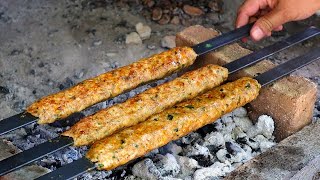 EN LEZZETLİ TAVUK KIYMA KEBABI NASIL YAPILIR  Özel Sos Tarifi İle  Chicken Kebab Recipe [upl. by Coco]