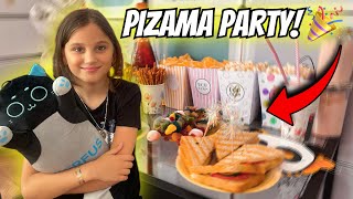 ZORGANIZOWALIŚMY PIŻAMA PARTY Z LENĄ 🎉❤️ [upl. by Ardnassac616]