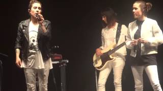 Tegan and Sara Live  Banter  w audience straight fan  Boyfriend [upl. by Devora]