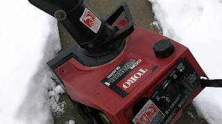 TORO PowerliteE snowblower [upl. by Boone]